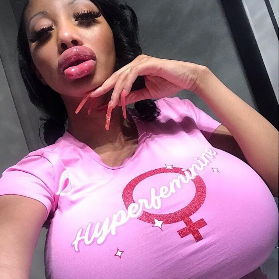 ただのおっぱいとおばさん1
 #87784074