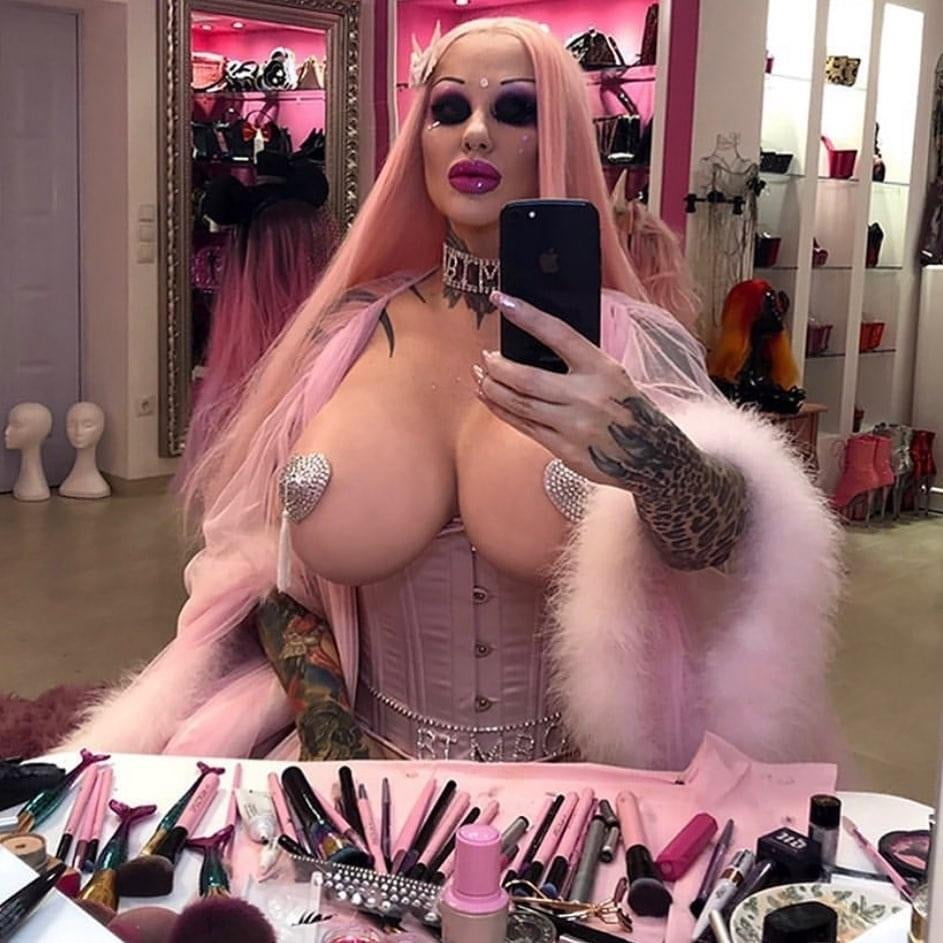 ただのおっぱいとおばさん1
 #87784083