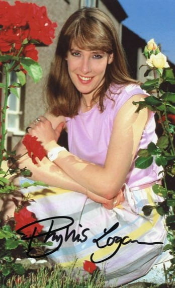 フィリス・ローガン（Phyllis logan
 #92628386