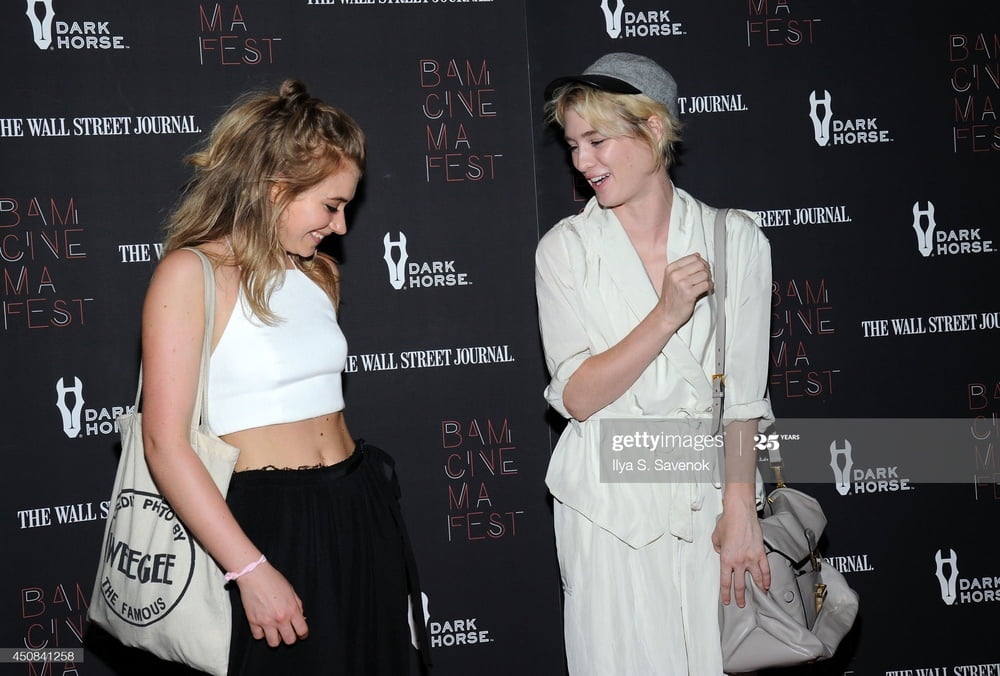 Imogen Poots the perfect woman exists #89422270