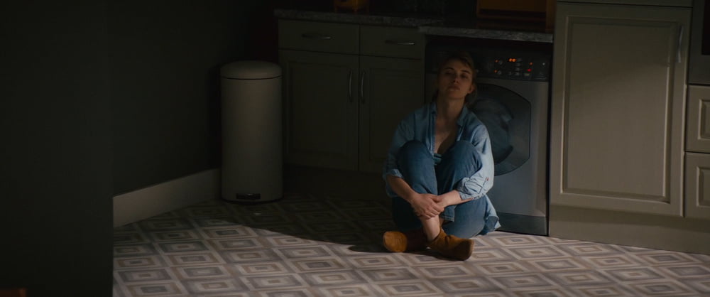 Imogen Poots the perfect woman exists #89422346