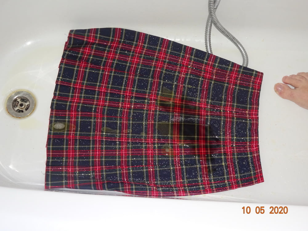 red tartan skirt piss 2 #96698237