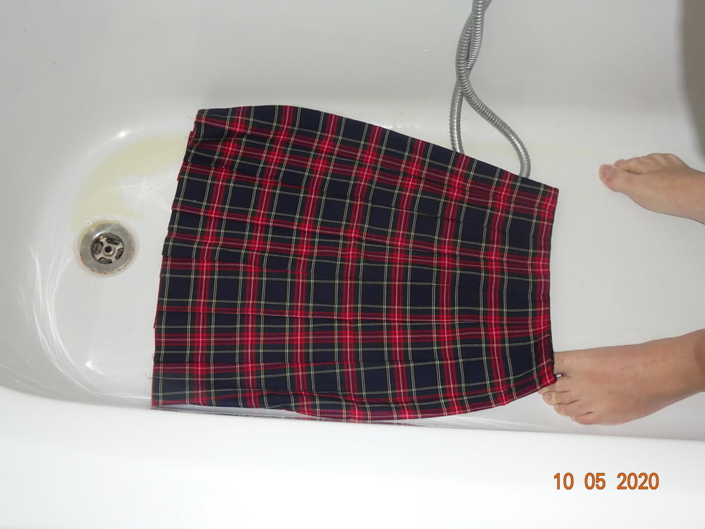 red tartan skirt piss 2 #96698240