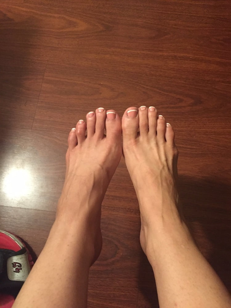 Sexy Women (Feet, Milfs, Matures,) #80416666