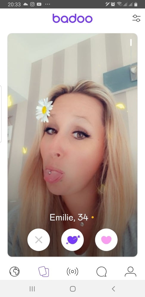 Percing a la langue #94364627