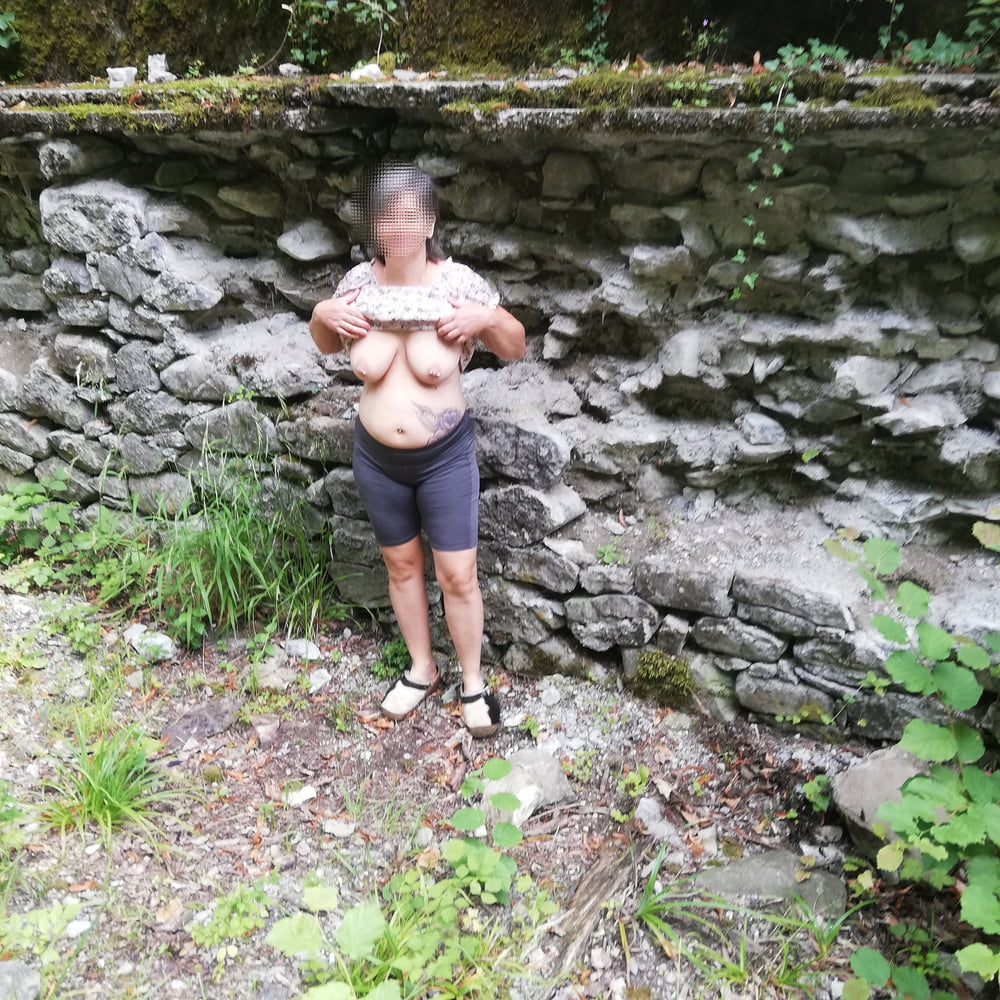 Babe11 draussen 62
 #89318125