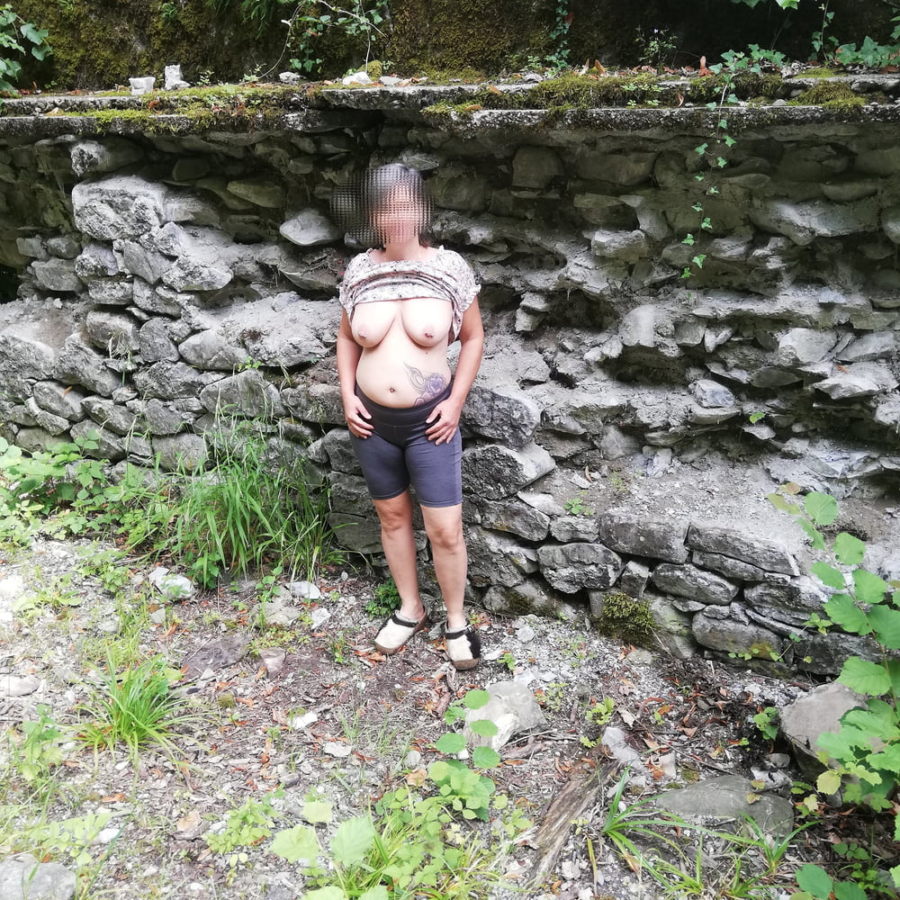 Babe11 draussen 62
 #89318127