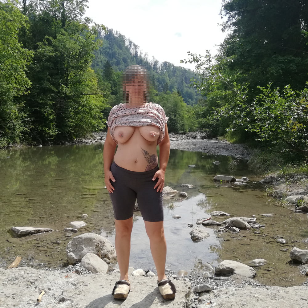 Babe11 draussen 62
 #89318133