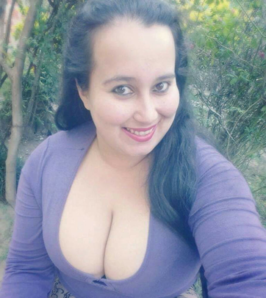 TETUDAS LATINAS #93914328