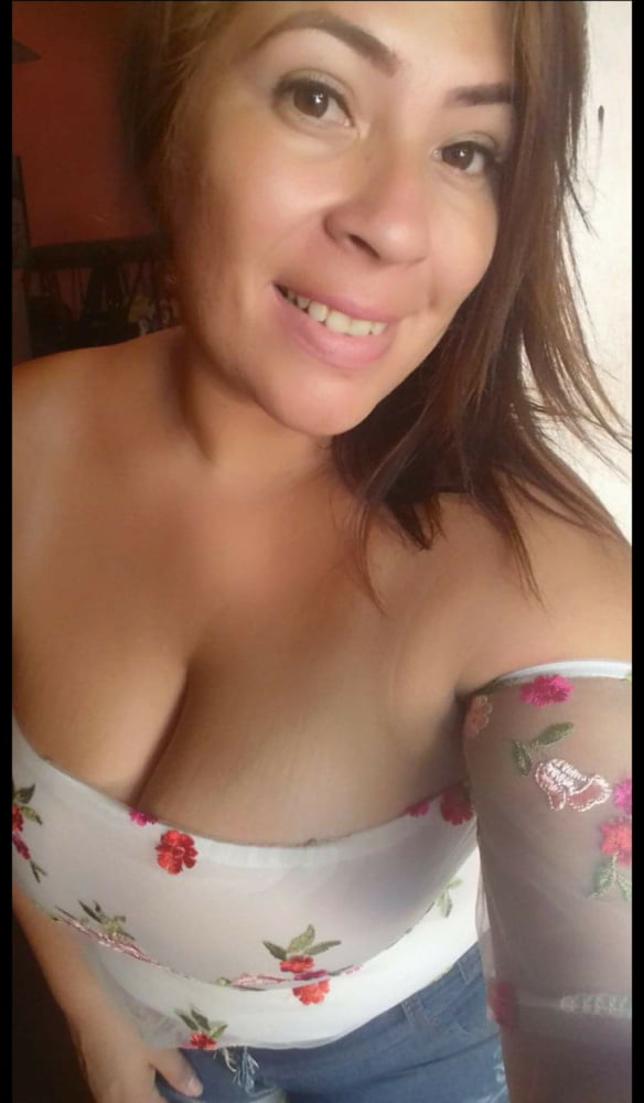 TETUDAS LATINAS #93914355