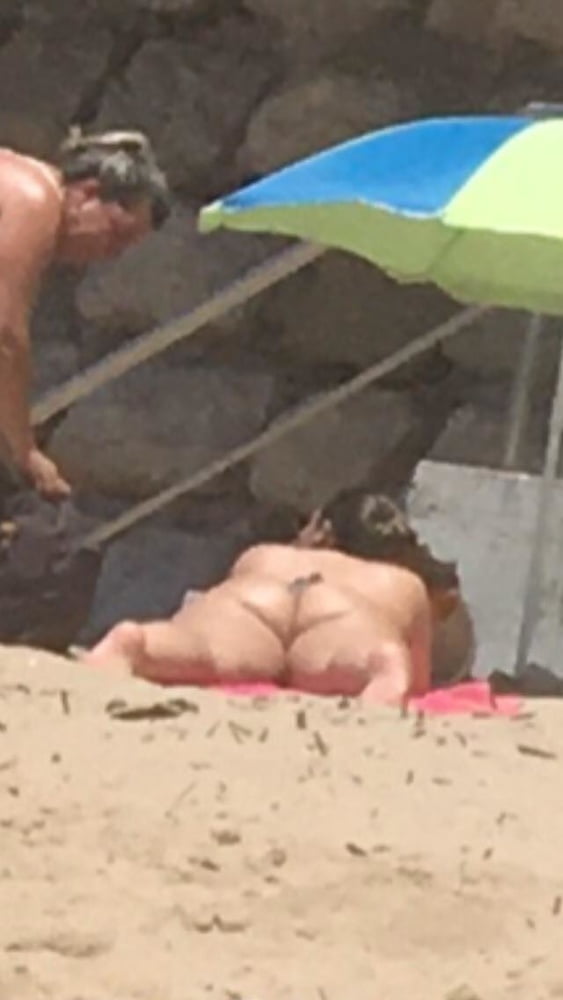 Praia com belas conas #95498293