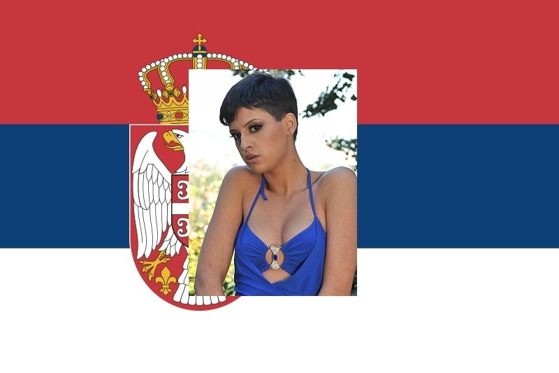 私はセルビアからcoco de malを愛して
 #94370453