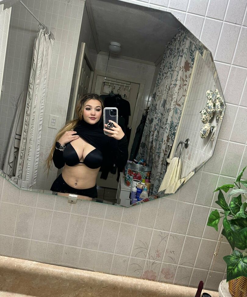 Kristennnhaness nude #109313481