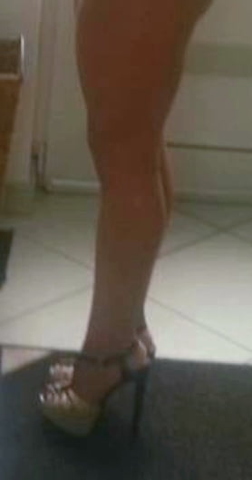 Mes nouveaux petit talons sexy #101790236