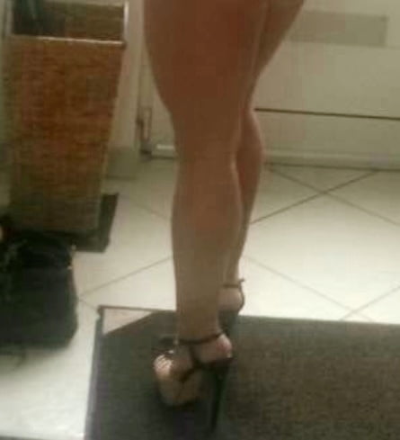 Mes nouveaux petit talons sexy #101790239