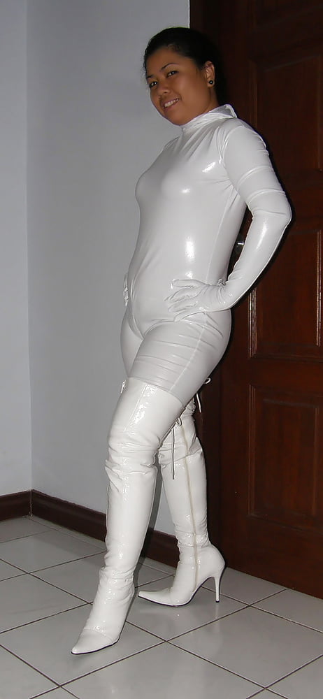 Ladys, die es lieben, Stiefel zu tragen
 #100191141