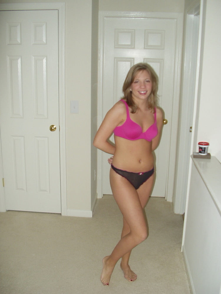 女性は露出を必要とする865 - ムラムラしたセクシーなミルフ
 #100527049