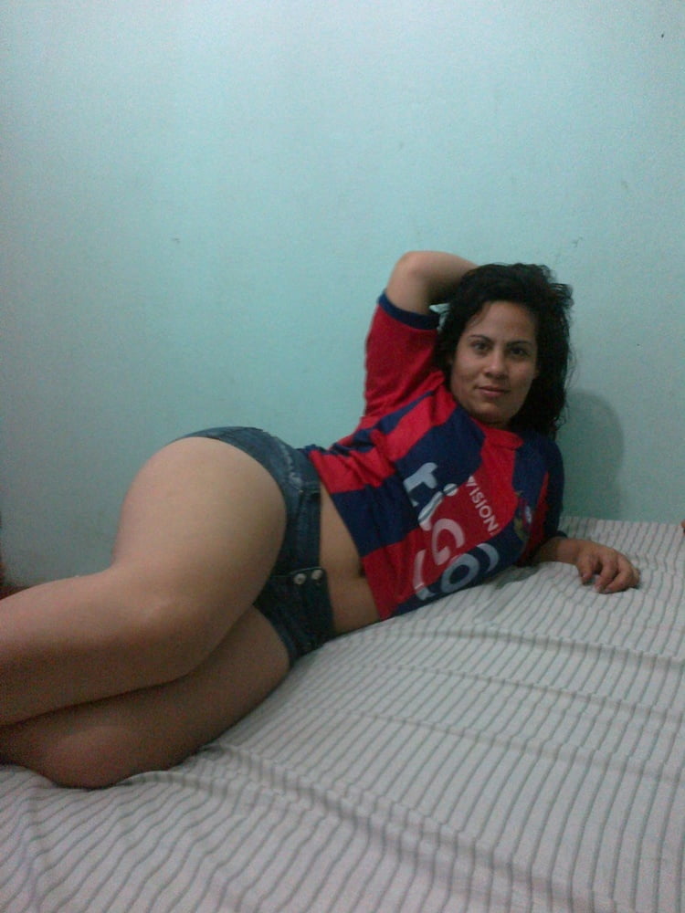 Caderona joven guapa y sexi, provocadora chica buenata
 #89290486