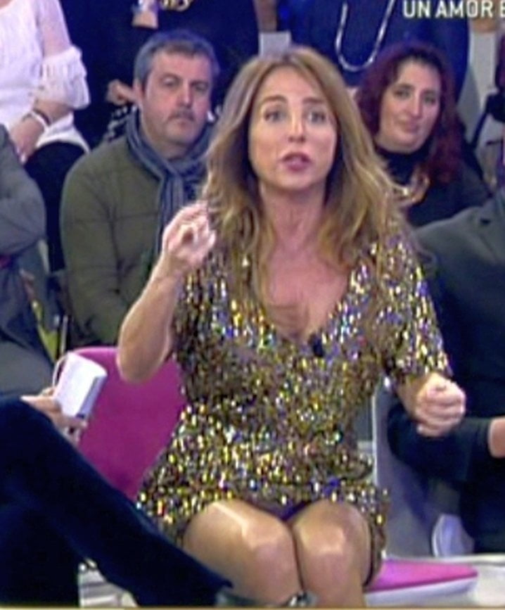 スペインのテレビ番組の乳房マリア・パティノ
 #93611620