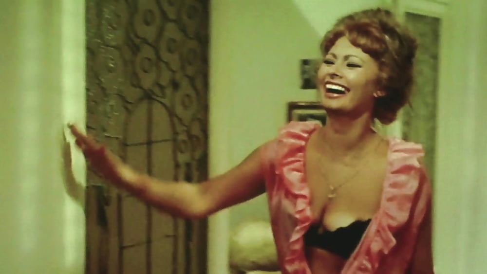 Classic Beauty : Sofia Loren #92929104