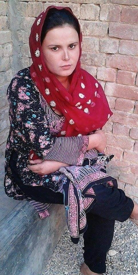 Sonia bhabhi pakistan gujrat
 #89748847