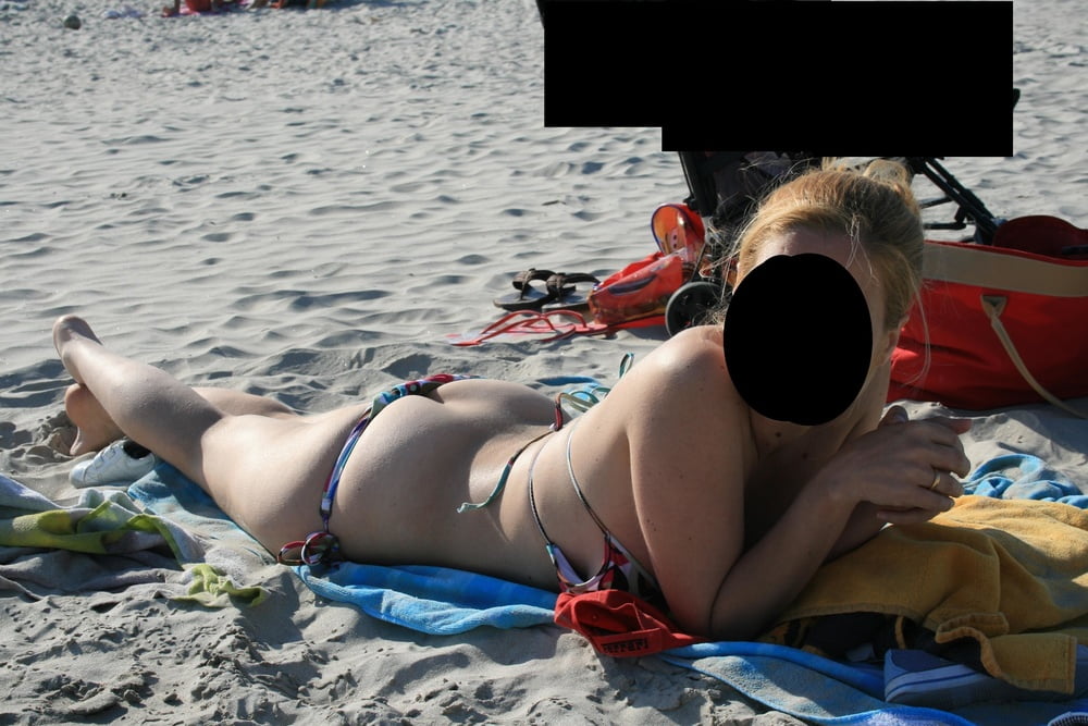 Ma femme chaude 04 : bikini desigual
 #106301854
