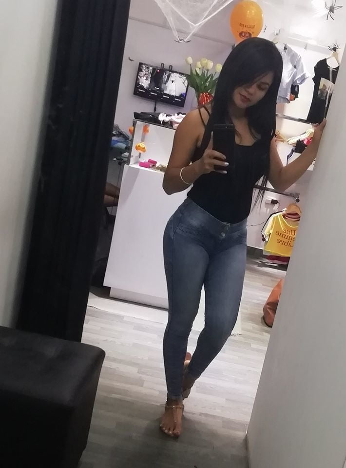 Juliana ledesma latina sexy peruana ardiente
 #82109303