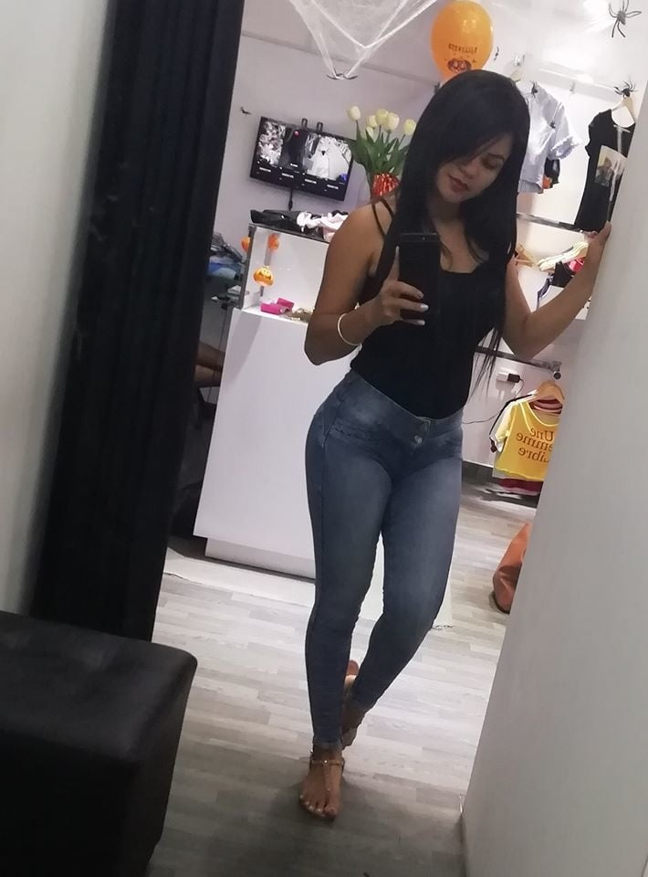 Juliana Ledesma Latina SEXY PERUANA ARDIENTE #82109303