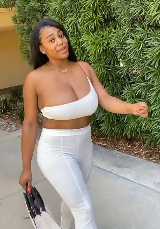 Thick and Curvy #82110589