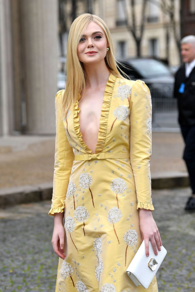 Elle fanning
 #103161279