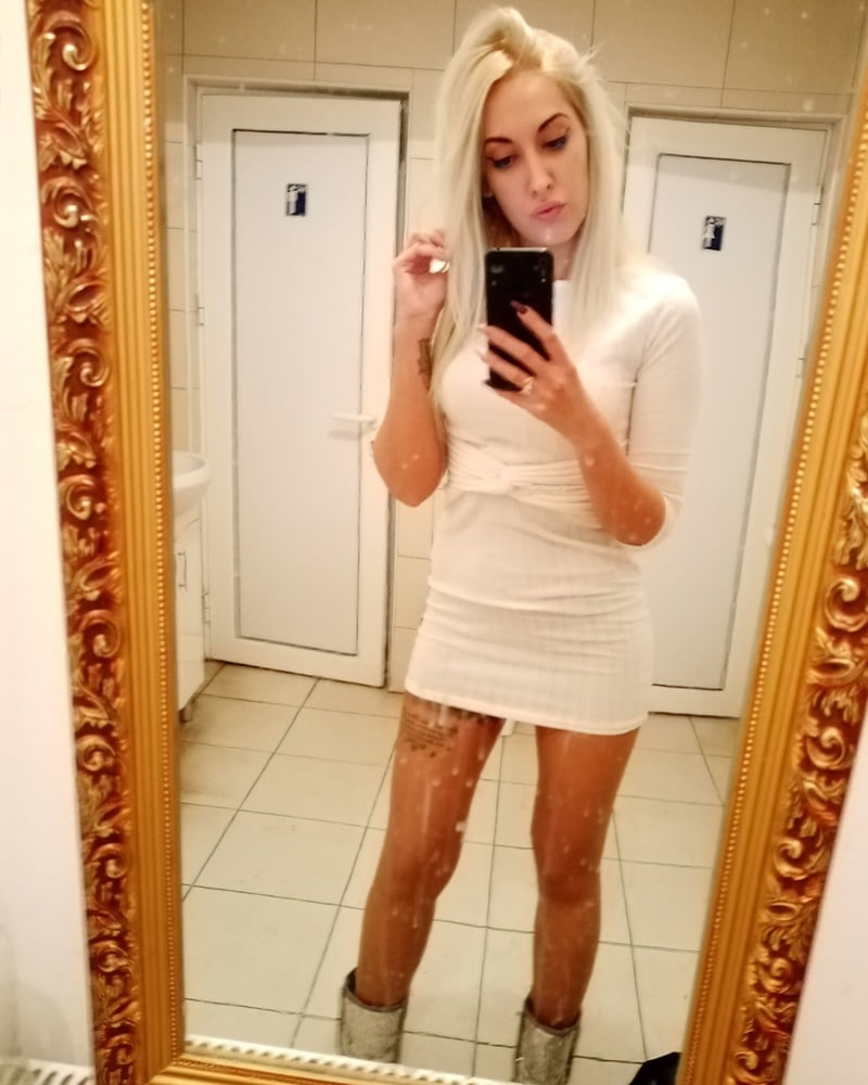 Serbisch schön skinny blonde Hure Mädchen nina toskic #106541897
