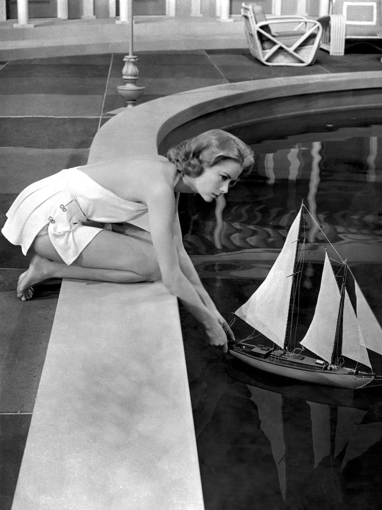 Grace kelly
 #102526318