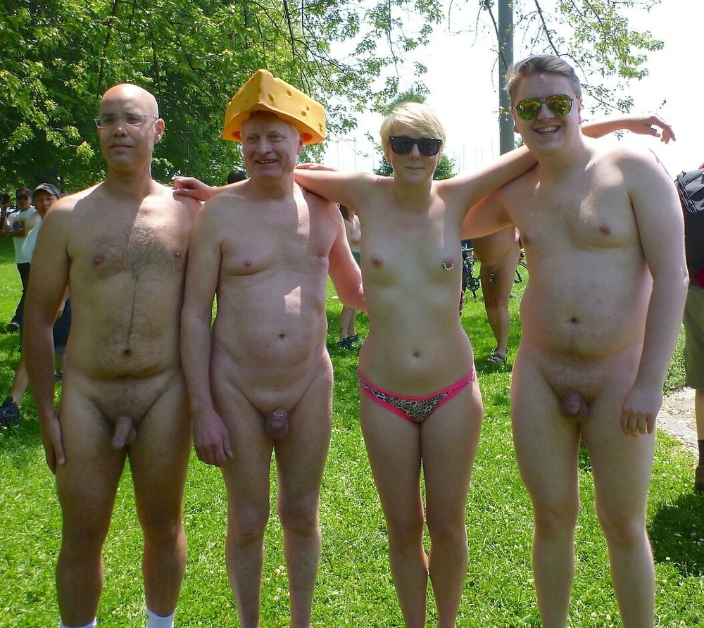 0866 playa desnuda parejas y grupos
 #81031270