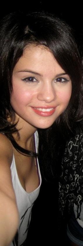 Selena gomez ... adorable jeune baise ! !!!!!
 #87618804