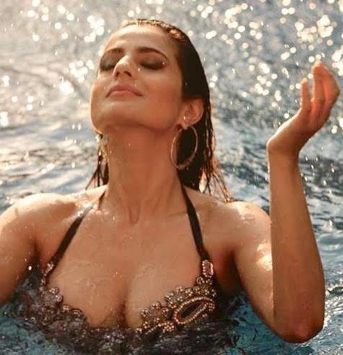 Amisha patel sexy fucking bitch
 #103638274