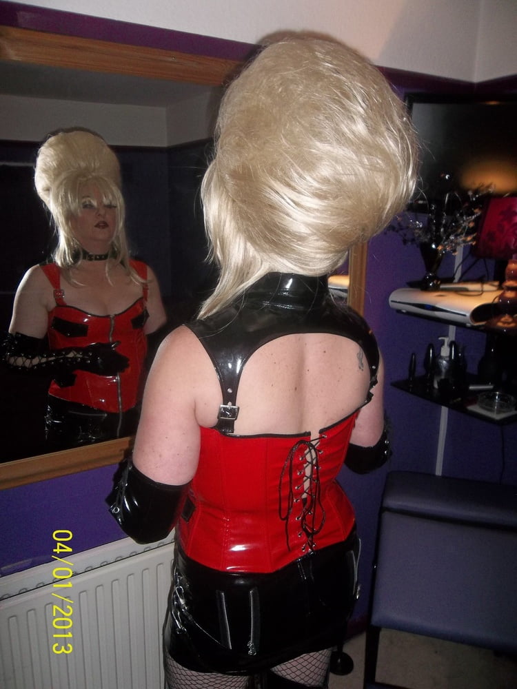 Nueva chica en la ciudad pt 1
 #106728355