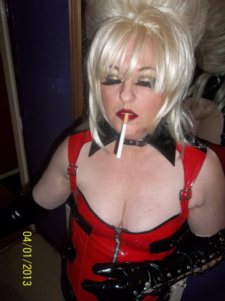 Nueva chica en la ciudad pt 1
 #106728423