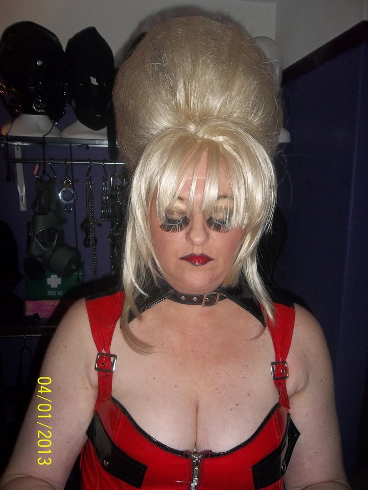 Nueva chica en la ciudad pt 1
 #106728464