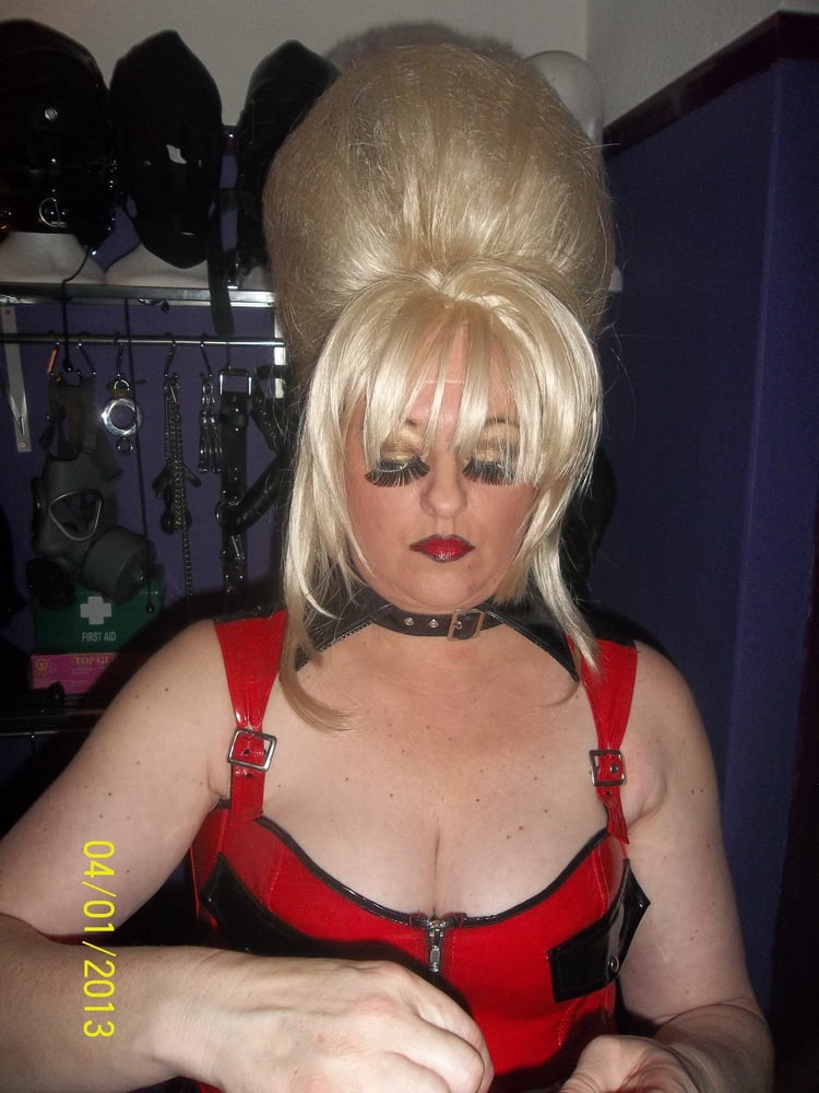 Nueva chica en la ciudad pt 1
 #106728465