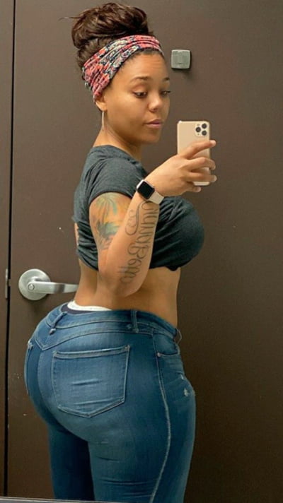 タイトなデニム
 #100339567