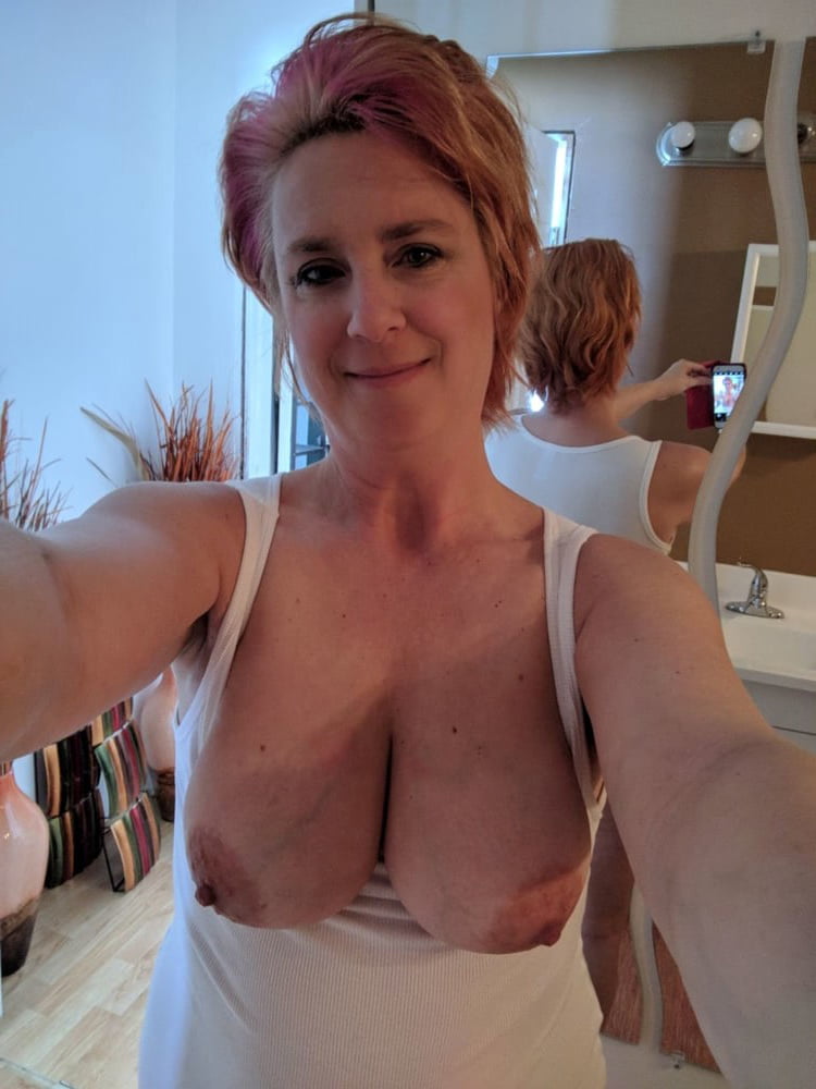 Oma macht sexy Selfie!
 #97459846