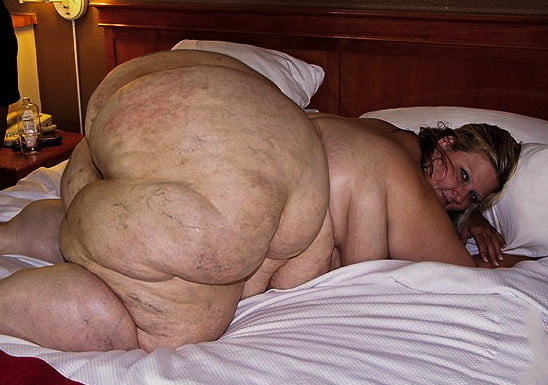 Ssbbw bendover abierto y listo
 #104488056