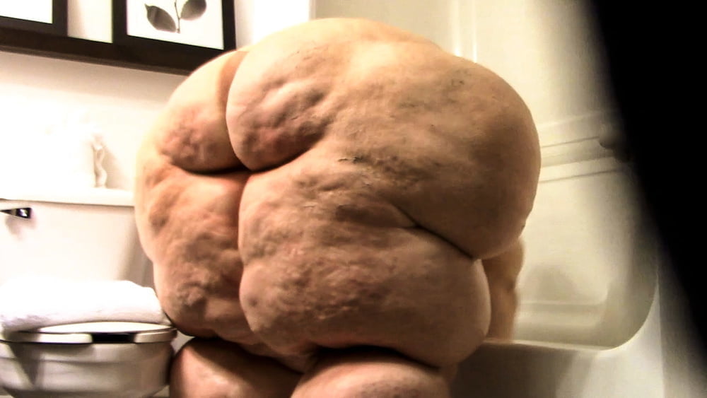 Ssbbw bendover abierto y listo
 #104488118