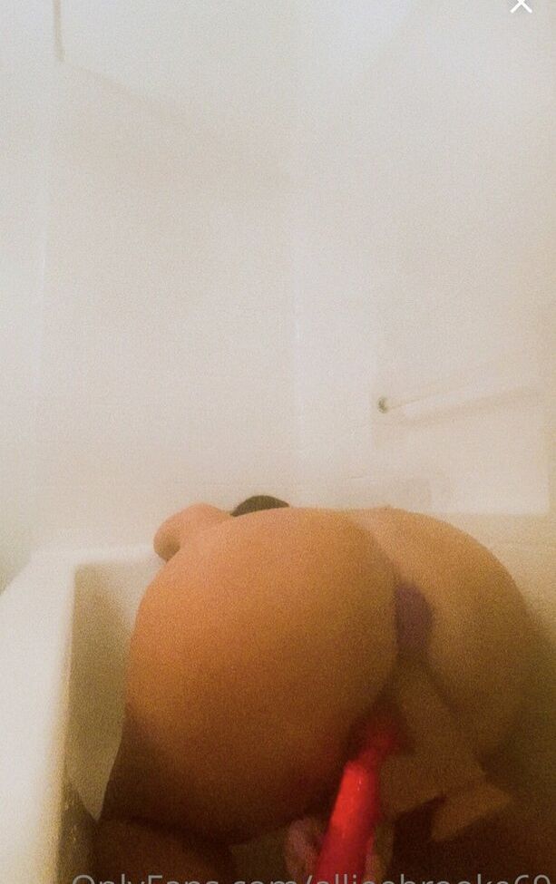 Allieebrooke69 nude #108126702
