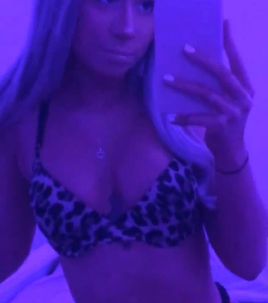 Kamile Dolbninaite desnuda #109045295