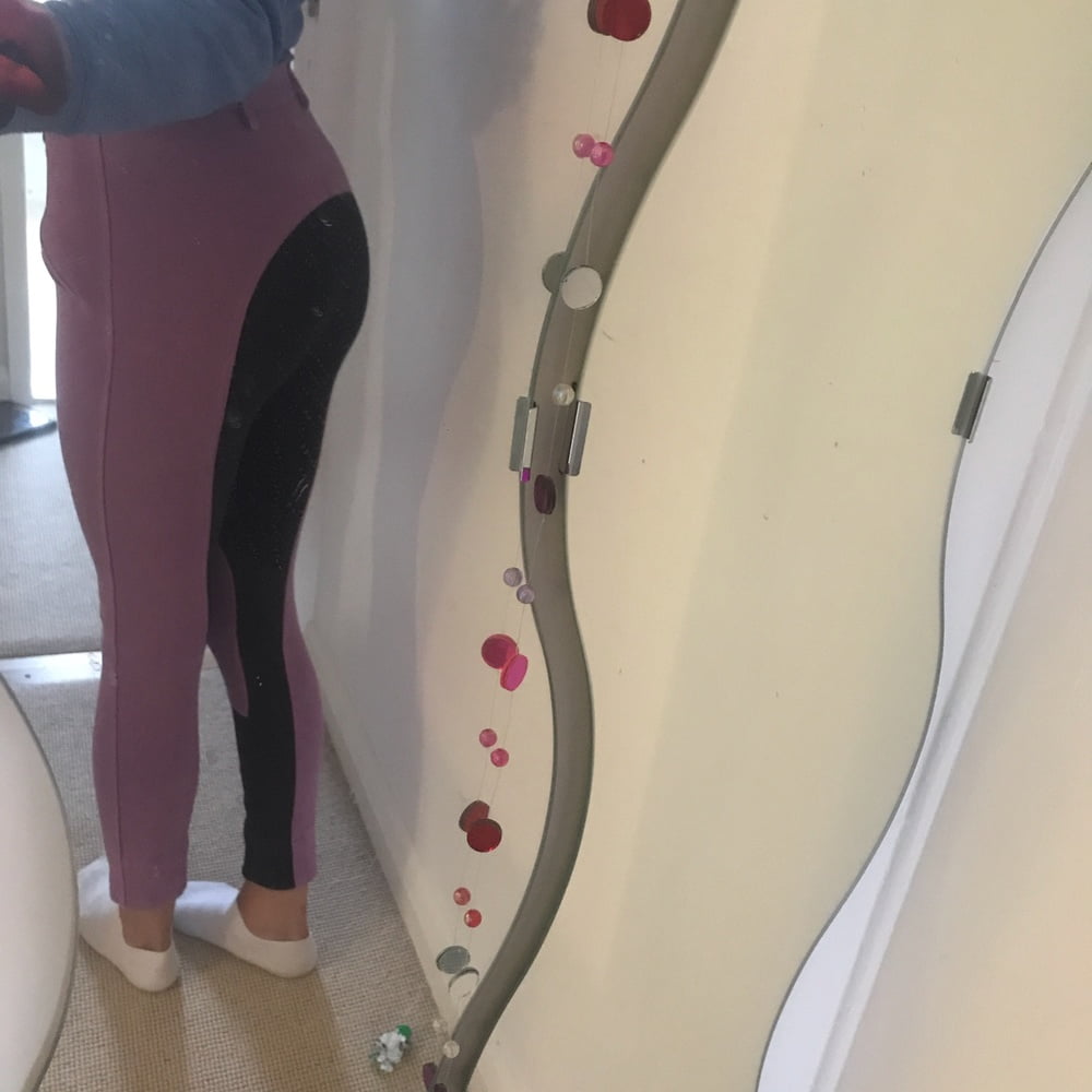 Mädchen in Jodhpurs 5
 #94372471