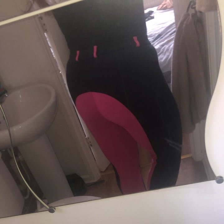 Mädchen in Jodhpurs 5
 #94372515