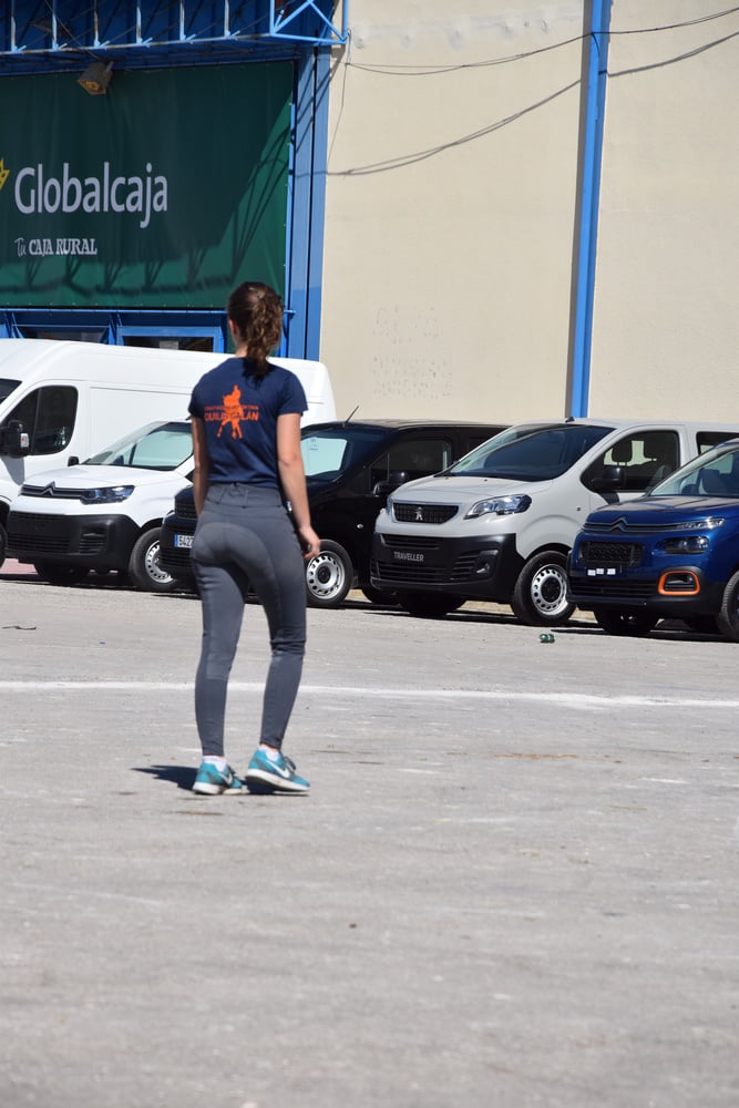 Mädchen in Jodhpurs 5
 #94372664