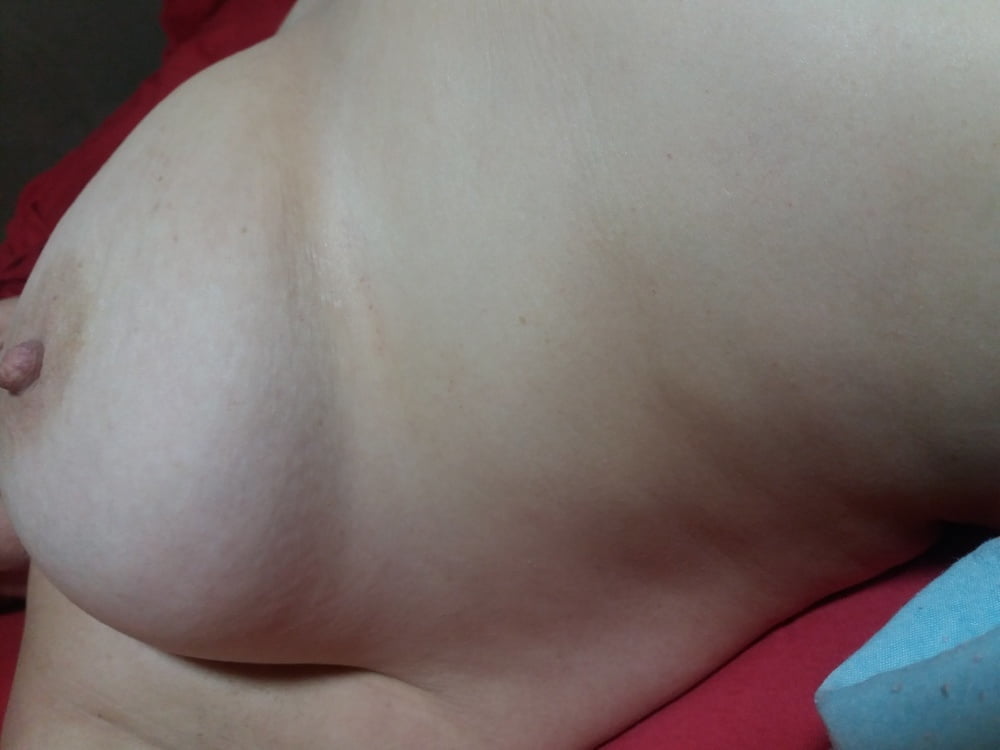 Die sexy Schlampe Lori mit ihren großen Titten und ihrer Muschi
 #96084589