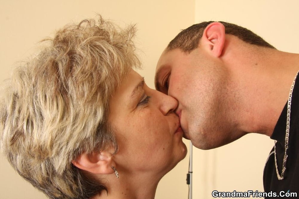 Mature women kissing boys #91364664